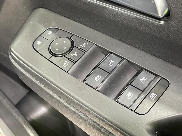 セレナ e-パワー ハイウェイスターV 両側電動スライドドア 純正12.3インチナビ 全周囲カメラ プロパイロット 禁煙車 コーナーセンサー ナビ連動ETC 前席シートヒーター 純正17インチアルミホイール LEDヘッドライト(45枚目)