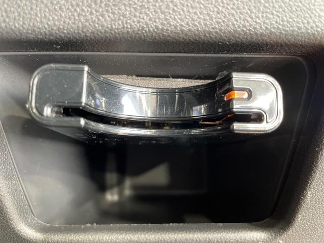 【ＥＴＣ】高速道路の料金所をストレスなく通過！話題のスポットやサービスエリアに多い「スマートＩＣ」利用時は必須のアイテムです。当店でセットアップを実施、ご納車当日からすぐにご利用いただけます！