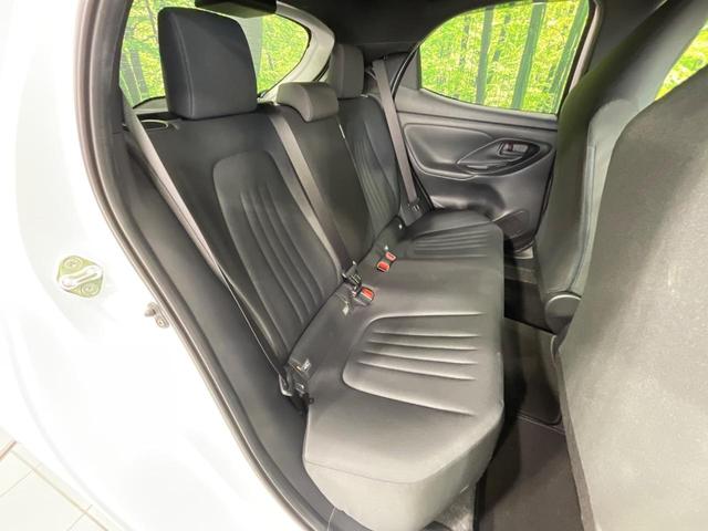 ヤリス Ｘ　４ＷＤ　トヨタセーフティセンス　ディスプレイオーディオ　バックカメラ　寒冷地仕様　レーダークルーズ　ＥＴＣ　Ｂｌｕｅｔｏｏｔｈ　スマートキー　オートハイビーム　車線逸脱警報（9枚目）