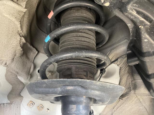 ヤリス Ｘ　４ＷＤ　トヨタセーフティセンス　ディスプレイオーディオ　バックカメラ　寒冷地仕様　レーダークルーズ　ＥＴＣ　Ｂｌｕｅｔｏｏｔｈ　スマートキー　オートハイビーム　車線逸脱警報（20枚目）