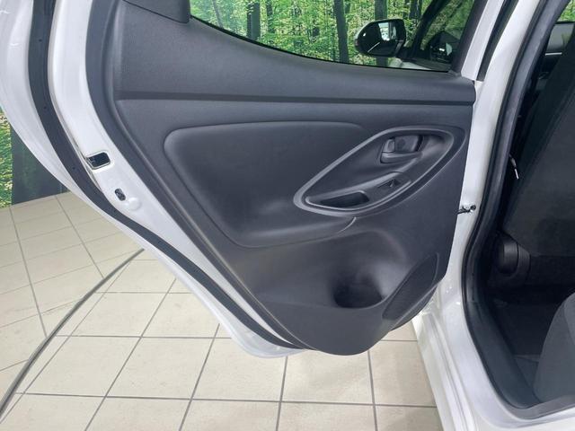 ヤリス Ｘ　４ＷＤ　トヨタセーフティセンス　ディスプレイオーディオ　バックカメラ　寒冷地仕様　レーダークルーズ　ＥＴＣ　Ｂｌｕｅｔｏｏｔｈ　スマートキー　オートハイビーム　車線逸脱警報（49枚目）