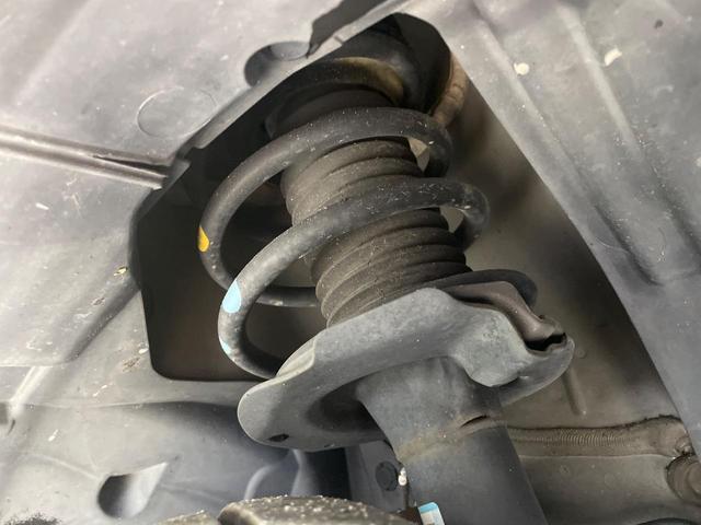 セレナ ハイウェイスター　Ｖセレクション＋セーフティ　ＳＨＶ　両側電動スライドドア　純正ナビ　バックカメラ　衝突被害軽減システム　禁煙車　スマートキー　ＬＥＤヘッド　ビルトインＥＴＣ　クルコン　純正１６インチアルミ　オートライト　オートエアコン（21枚目）