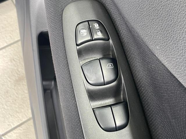 セレナ ハイウェイスター　Ｖセレクション＋セーフティ　ＳＨＶ　両側電動スライドドア　純正ナビ　バックカメラ　衝突被害軽減システム　禁煙車　スマートキー　ＬＥＤヘッド　ビルトインＥＴＣ　クルコン　純正１６インチアルミ　オートライト　オートエアコン（29枚目）