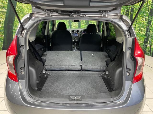 普段のお買い物や通勤、送迎等に十分な荷室スペースを確保しております。セカンドシートを倒すと、大きな荷物の積載も可能です♪