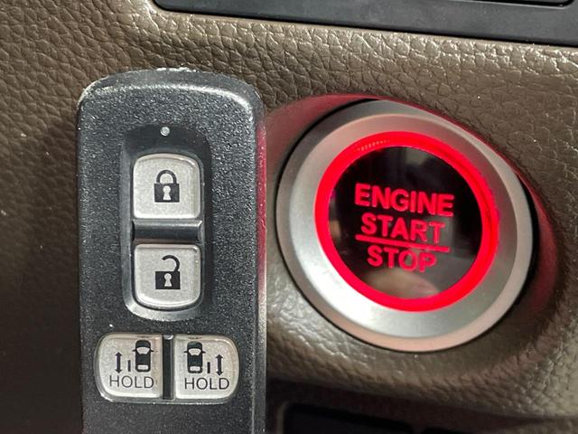 N-BOX EX・ターボ 両側電動ドア バックカメラ 衝突被害軽減システム 禁煙車 スマートキー LEDヘッド ビルトインETC オートハイビーム 車線逸脱警報 オートライト オートエアコン Bluetooth CD 地デジ(8枚目)