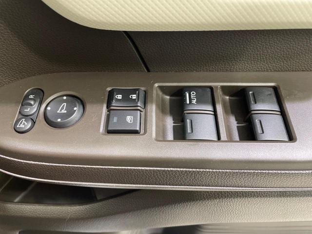 N-BOX EX・ターボ 両側電動ドア バックカメラ 衝突被害軽減システム 禁煙車 スマートキー LEDヘッド ビルトインETC オートハイビーム 車線逸脱警報 オートライト オートエアコン Bluetooth CD 地デジ(22枚目)