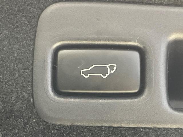 ハリアー プレミアム 純正9型ナビ バックカメラ 衝突被害軽減システム レーダークルーズ Bluetooth接続 禁煙車 電動リアゲート パワーシート コーナーセンサー スマートキー LEDヘッド ビルトインETC(8枚目)