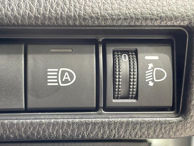 プリウス X バックカメラ 100V電源 衝突被害軽減システム レーダークルーズ 禁煙車 ドラレコ コーナーセンサー スマートキー LEDヘッド ETC2.0 オートハイビーム 車線逸脱警報 オートライト(7枚目)