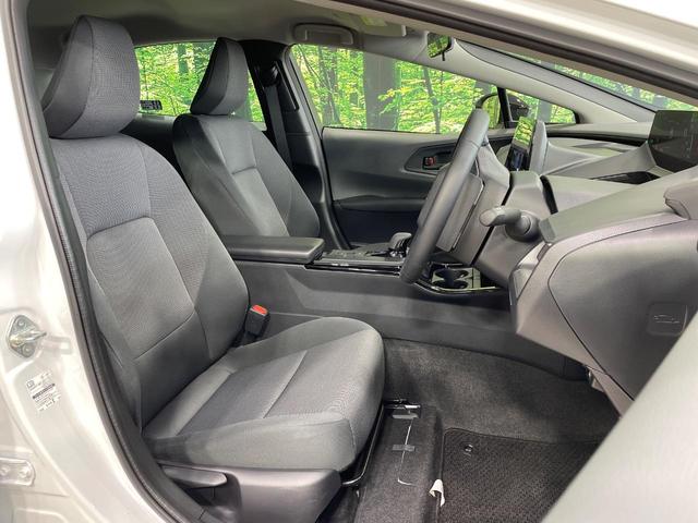 プリウス X バックカメラ 100V電源 衝突被害軽減システム レーダークルーズ 禁煙車 ドラレコ コーナーセンサー スマートキー LEDヘッド ETC2.0 オートハイビーム 車線逸脱警報 オートライト(9枚目)