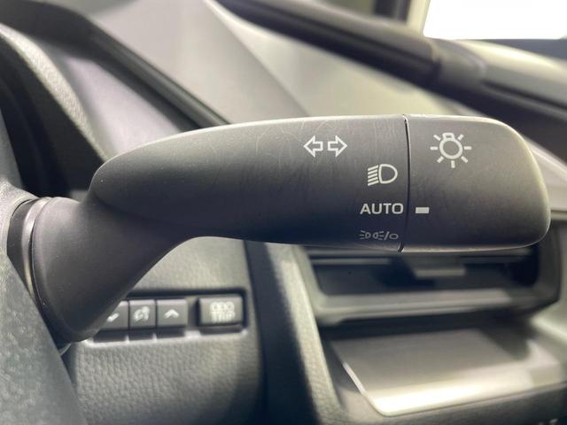 プリウス X バックカメラ 100V電源 衝突被害軽減システム レーダークルーズ 禁煙車 ドラレコ コーナーセンサー スマートキー LEDヘッド ETC2.0 オートハイビーム 車線逸脱警報 オートライト(36枚目)