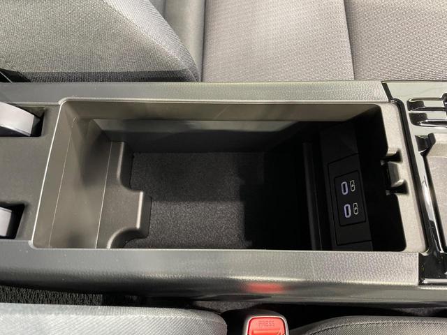 プリウス X バックカメラ 100V電源 衝突被害軽減システム レーダークルーズ 禁煙車 ドラレコ コーナーセンサー スマートキー LEDヘッド ETC2.0 オートハイビーム 車線逸脱警報 オートライト(46枚目)