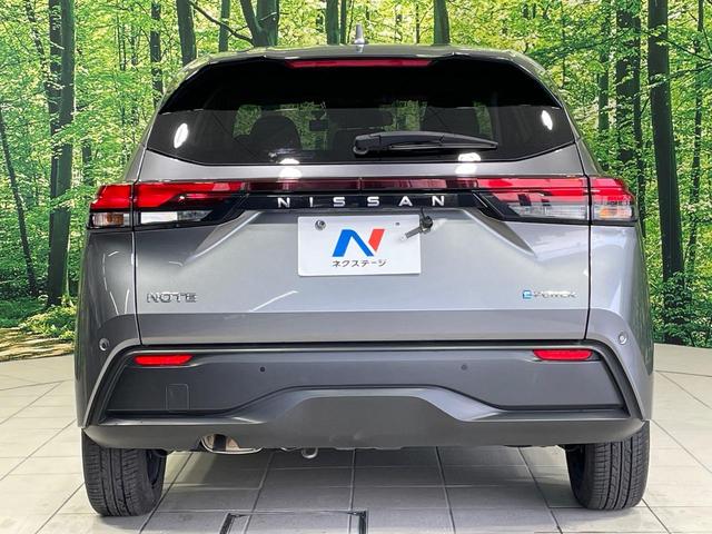 安心の最長１０年・走行無制限保証（有償）をご用意。保証内容も充実はもちろん、無料点検＆オイル交換や、年中無休の全国・２４時間ロードサービスも付帯されておりますのでご安心下さい。