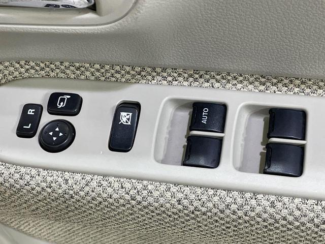 アルトラパン Ｓ　ＳＤナビ　全周囲カメラ　衝突被害軽減システム　Ｂｌｕｅｔｏｏｔｈ接続　シートヒーター　ドラレコ　スマートキー　ＨＩＤヘッド　ビルトインＥＴＣ　オートライト　ＣＤ　ＤＶＤ再生　フルセグ（42枚目）