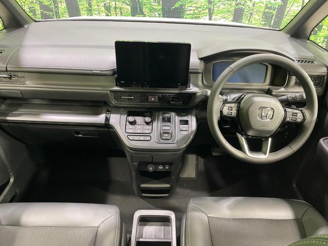 ステップワゴン ｅ：ＨＥＶスパーダ　両側電動ドア　純正１１型ナビ　バックカメラ　衝突被害軽減システム　Ｂｌｕｅｔｏｏｔｈ接続　レーダークルーズ　電動リアゲート　ハーフレザーシート　コーナーセンサー　スマートキー　ＬＥＤヘッド（2枚目）