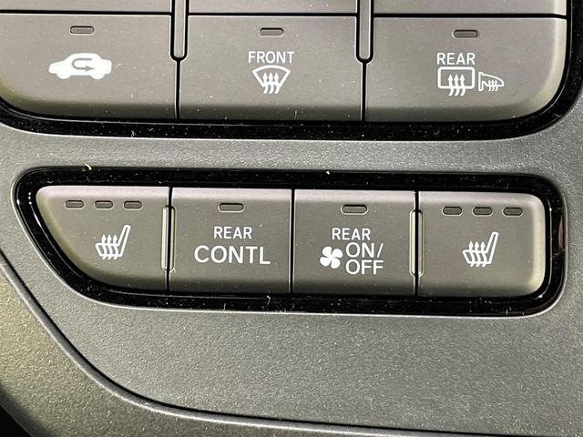 ステップワゴン ｅ：ＨＥＶスパーダ　両側電動ドア　純正１１型ナビ　バックカメラ　衝突被害軽減システム　Ｂｌｕｅｔｏｏｔｈ接続　レーダークルーズ　電動リアゲート　ハーフレザーシート　コーナーセンサー　スマートキー　ＬＥＤヘッド（6枚目）