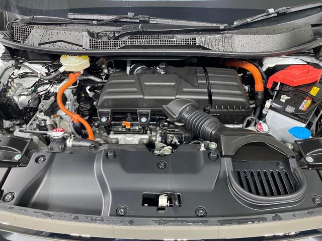 ステップワゴン ｅ：ＨＥＶスパーダ　両側電動ドア　純正１１型ナビ　バックカメラ　衝突被害軽減システム　Ｂｌｕｅｔｏｏｔｈ接続　レーダークルーズ　電動リアゲート　ハーフレザーシート　コーナーセンサー　スマートキー　ＬＥＤヘッド（20枚目）