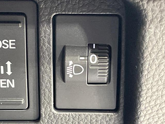 ステップワゴン ｅ：ＨＥＶスパーダ　両側電動ドア　純正１１型ナビ　バックカメラ　衝突被害軽減システム　Ｂｌｕｅｔｏｏｔｈ接続　レーダークルーズ　電動リアゲート　ハーフレザーシート　コーナーセンサー　スマートキー　ＬＥＤヘッド（37枚目）