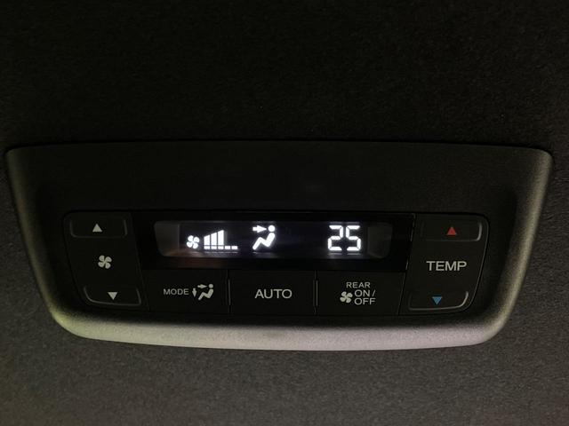 ステップワゴン ｅ：ＨＥＶスパーダ　両側電動ドア　純正１１型ナビ　バックカメラ　衝突被害軽減システム　Ｂｌｕｅｔｏｏｔｈ接続　レーダークルーズ　電動リアゲート　ハーフレザーシート　コーナーセンサー　スマートキー　ＬＥＤヘッド（55枚目）