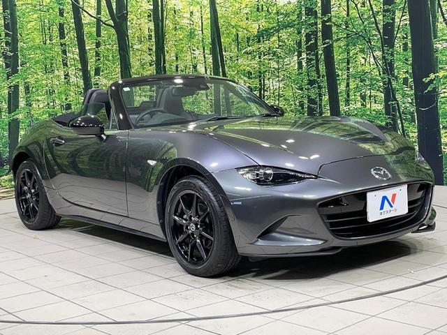 高透明度のガラス皮膜で撥水はもちろん、上質なツヤ・光沢を実現。紫外線や酸性雨から大切な愛車を保護し、色あせ・劣化を防止。「弾スプラッシュコート」、「弾プリミッサコート」からお選びいただけます。