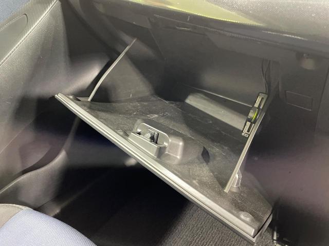 デミオ 13S 純正ナビ 衝突被害軽減システム 禁煙車 スマートキー LEDヘッド ETC Bluetooth接続 ドライブレコーダー CD DVD再生 フルセグ アイドリングストップ 電動格納ミラー(33枚目)