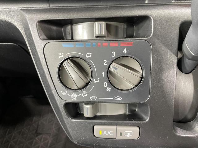 ミライース Ｌ　４ＷＤ　禁煙車　キーレス　パワーウィンドウ　アイドリングストップ　ヘッドライトレベライザー　盗難防止装置　プライバシーガラス　ＣＤオーディオ　エアコン（4枚目）