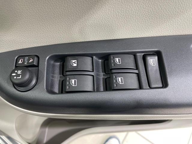 パッソ X LパッケージS スマートアシスト3 コーナーセンサー スマートキー オートハイビーム オートライト オートエアコン CD プライバシーガラス 電動格納ミラー(40枚目)