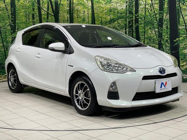 アクア Ｇブラックソフトレザーセレクション　純正ＨＤＤナビ　バックカメラ　禁煙車　ハーフレザーシート　スマートキー　ビルトインＥＴＣ　オートライト　オートエアコン　Ｂｌｕｅｔｏｏｔｈ　ＣＤ　ＤＶＤ再生（16枚目）