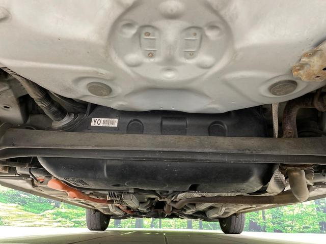 アクア Ｇブラックソフトレザーセレクション　純正ＨＤＤナビ　バックカメラ　禁煙車　ハーフレザーシート　スマートキー　ビルトインＥＴＣ　オートライト　オートエアコン　Ｂｌｕｅｔｏｏｔｈ　ＣＤ　ＤＶＤ再生（19枚目）