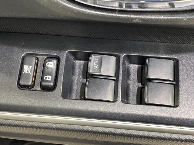 アクア Ｇブラックソフトレザーセレクション　純正ＨＤＤナビ　バックカメラ　禁煙車　ハーフレザーシート　スマートキー　ビルトインＥＴＣ　オートライト　オートエアコン　Ｂｌｕｅｔｏｏｔｈ　ＣＤ　ＤＶＤ再生（23枚目）