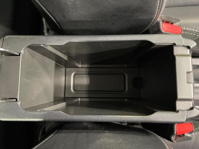 アクア Ｇブラックソフトレザーセレクション　純正ＨＤＤナビ　バックカメラ　禁煙車　ハーフレザーシート　スマートキー　ビルトインＥＴＣ　オートライト　オートエアコン　Ｂｌｕｅｔｏｏｔｈ　ＣＤ　ＤＶＤ再生（38枚目）