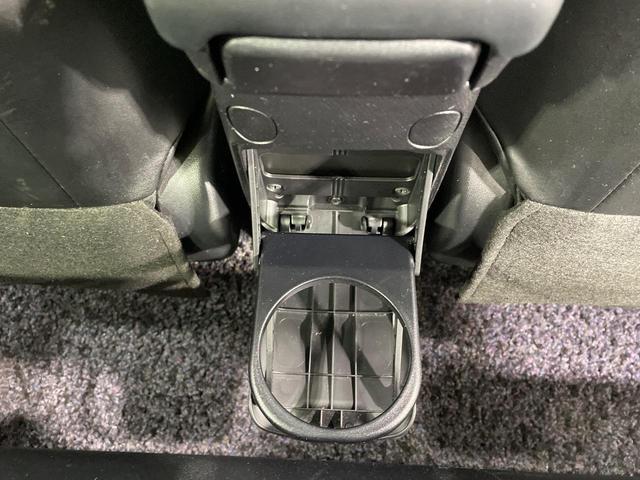 アクア Ｇブラックソフトレザーセレクション　純正ＨＤＤナビ　バックカメラ　禁煙車　ハーフレザーシート　スマートキー　ビルトインＥＴＣ　オートライト　オートエアコン　Ｂｌｕｅｔｏｏｔｈ　ＣＤ　ＤＶＤ再生（45枚目）