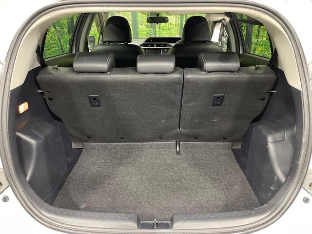 アクア Ｇブラックソフトレザーセレクション　純正ＨＤＤナビ　バックカメラ　禁煙車　ハーフレザーシート　スマートキー　ビルトインＥＴＣ　オートライト　オートエアコン　Ｂｌｕｅｔｏｏｔｈ　ＣＤ　ＤＶＤ再生（55枚目）