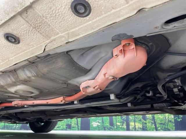 アクア Ｇブラックソフトレザーセレクション　純正ＨＤＤナビ　バックカメラ　禁煙車　ハーフレザーシート　スマートキー　ビルトインＥＴＣ　オートライト　オートエアコン　Ｂｌｕｅｔｏｏｔｈ　ＣＤ　ＤＶＤ再生（56枚目）