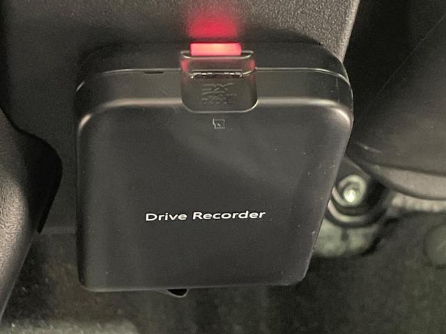 ジムニー XC 4WD 純正SDナビ セーフティサポート 禁煙車 スマートキー LEDヘッド ビルトインETC クルコン 純正16インチアルミ 車線逸脱警報 オートライト オートエアコン Bluetooth CD(31枚目)