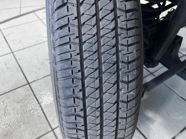 ジムニー XC 4WD 純正SDナビ セーフティサポート 禁煙車 スマートキー LEDヘッド ビルトインETC クルコン 純正16インチアルミ 車線逸脱警報 オートライト オートエアコン Bluetooth CD(46枚目)