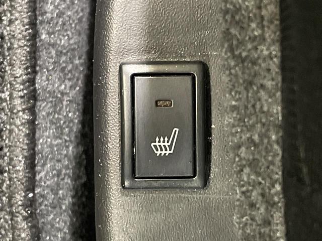 ソリオバンディット ハイブリッドＳＶ　純正８型ナビ　衝突被害軽減システム　電動スライドドア　禁煙車　Ｂｌｕｅｔｏｏｔｈ接続　フルセグ　シートヒーター　ＬＥＤヘッド　ＥＴＣ　クルコン　車線逸脱警報　オートライト　オートエアコン（7枚目）