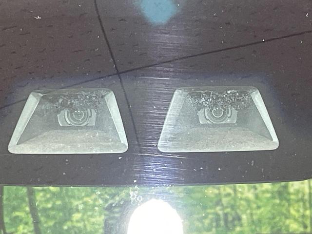 タント カスタムRS トップエディションSAIII 両側電動ドア 純正SDナビ バックカメラ 衝突被害軽減システム 禁煙車 ハーフレザーシート シートヒーター スマートキー LEDヘッド 純正15インチアルミ オートライト オートエアコン(4枚目)