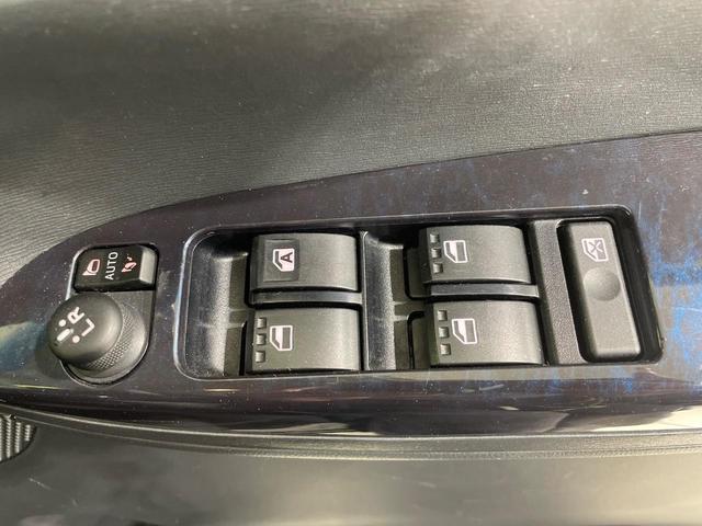 タント カスタムRS トップエディションSAIII 両側電動ドア 純正SDナビ バックカメラ 衝突被害軽減システム 禁煙車 ハーフレザーシート シートヒーター スマートキー LEDヘッド 純正15インチアルミ オートライト オートエアコン(27枚目)