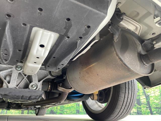 ノア Si 4WD 両側電動ドア SDナビ バックカメラ 禁煙車 スマートキー HIDヘッド ビルトインETC オートライト オートエアコン リアエアコン Bluetooth CD DVD再生 フルセグ(20枚目)