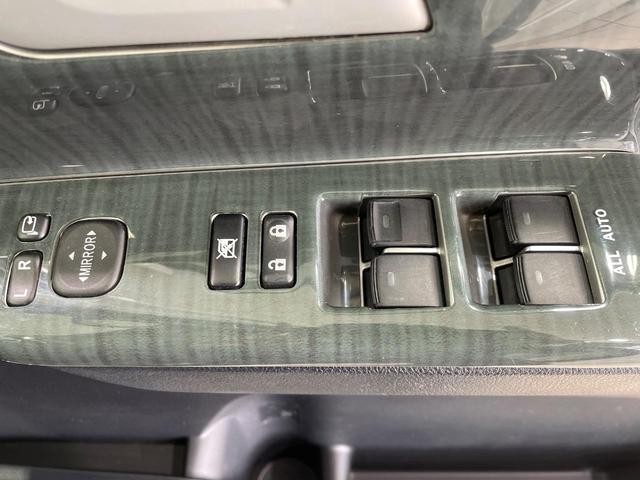 ノア Si 4WD 両側電動ドア SDナビ バックカメラ 禁煙車 スマートキー HIDヘッド ビルトインETC オートライト オートエアコン リアエアコン Bluetooth CD DVD再生 フルセグ(26枚目)