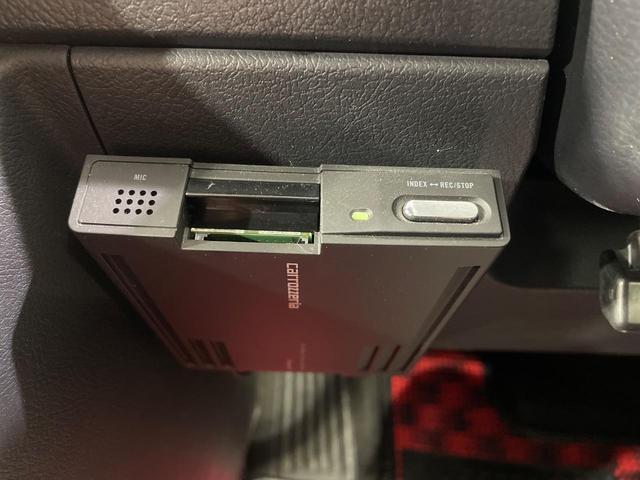 ノア Si 4WD 両側電動ドア SDナビ バックカメラ 禁煙車 スマートキー HIDヘッド ビルトインETC オートライト オートエアコン リアエアコン Bluetooth CD DVD再生 フルセグ(35枚目)