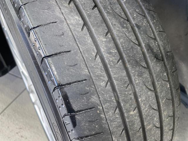 ノア Si 4WD 両側電動ドア SDナビ バックカメラ 禁煙車 スマートキー HIDヘッド ビルトインETC オートライト オートエアコン リアエアコン Bluetooth CD DVD再生 フルセグ(51枚目)