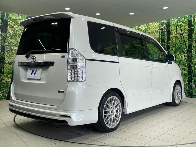 ノア Si 4WD 両側電動ドア SDナビ バックカメラ 禁煙車 スマートキー HIDヘッド ビルトインETC オートライト オートエアコン リアエアコン Bluetooth CD DVD再生 フルセグ(56枚目)