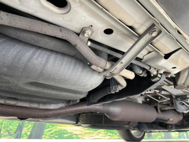 ノア Si 4WD 両側電動ドア SDナビ バックカメラ 禁煙車 スマートキー HIDヘッド ビルトインETC オートライト オートエアコン リアエアコン Bluetooth CD DVD再生 フルセグ(60枚目)