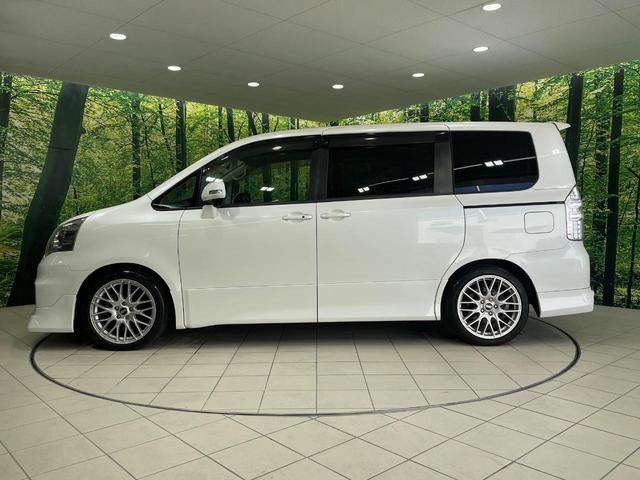 ノア Si 4WD 両側電動ドア SDナビ バックカメラ 禁煙車 スマートキー HIDヘッド ビルトインETC オートライト オートエアコン リアエアコン Bluetooth CD DVD再生 フルセグ(62枚目)