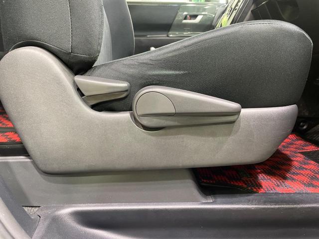 ノア Si 4WD 両側電動ドア SDナビ バックカメラ 禁煙車 スマートキー HIDヘッド ビルトインETC オートライト オートエアコン リアエアコン Bluetooth CD DVD再生 フルセグ(65枚目)