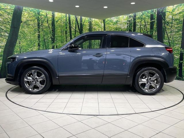 ＭＸ－３０ ベースグレード　禁煙　衝突軽減装置　純正８．８型ナビ　全周囲カメラ　ＢＯＳＥサウント　レーダークルーズ　メモリー機能付きパワーシート　コーナーセンサー　スマートキー　ＬＥＤヘッド　ビルトインＥＴＣ　純正１８インチＡＷ（55枚目）