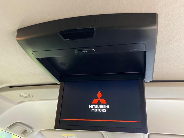 デリカD:5 ジャスパー 4WD ディーゼル(軽油) 両側電動スライドドア 純正10型ナビ 後席モニター 全周囲カメラ 衝突被害軽減システム レーダークルーズコントロール 禁煙車 ハーフレザーシート ETC(5枚目)