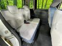後部座席も気になるようなキズ・汚れやへたり等、大きなダメージはなく、良好な状態です。