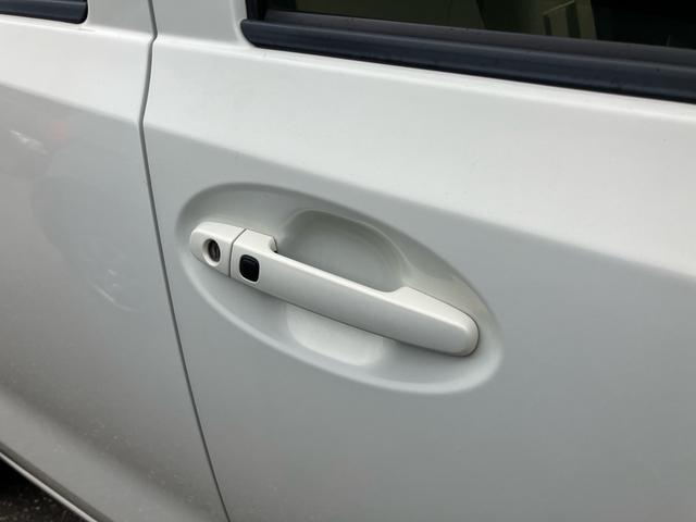 パッソ X クツロギ 4WD ナビ Bluetooth接続 TV ETC ミュージックプレイヤー接続 運転席・助手席エアバッグ ABS 衝突安全ボディ エアコン パワーステアリング パワーウインドウ(11枚目)